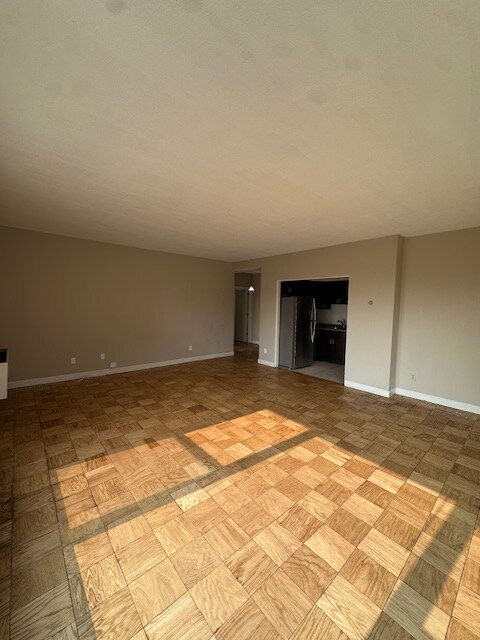 Foto del edificio - 1121 N Waverly Pl