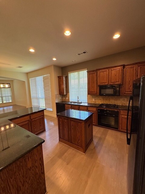 Foto del edificio - 3412 Beaver Creek Ln