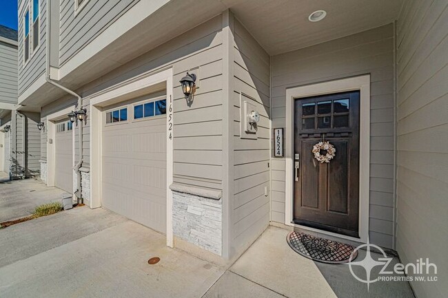 Building Photo - 16524 SE 40th Cr