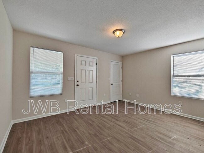 Foto del edificio - 706 Phelps St