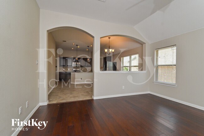 Building Photo - 1413 Heather Ln