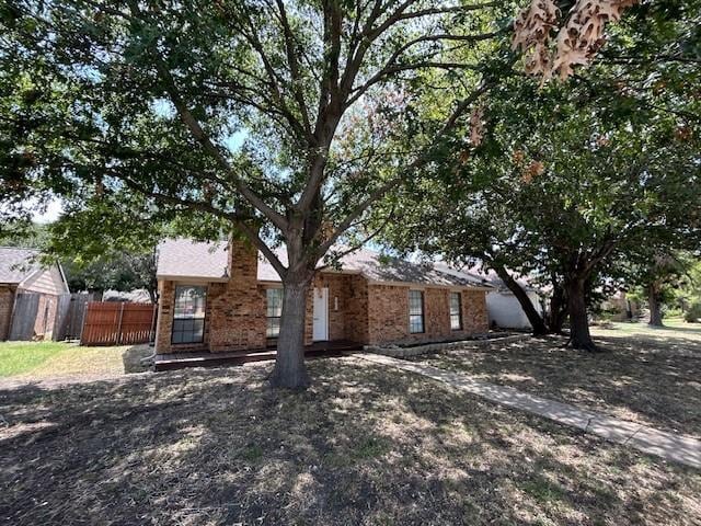 Foto del edificio - 6825 Anderson Dr