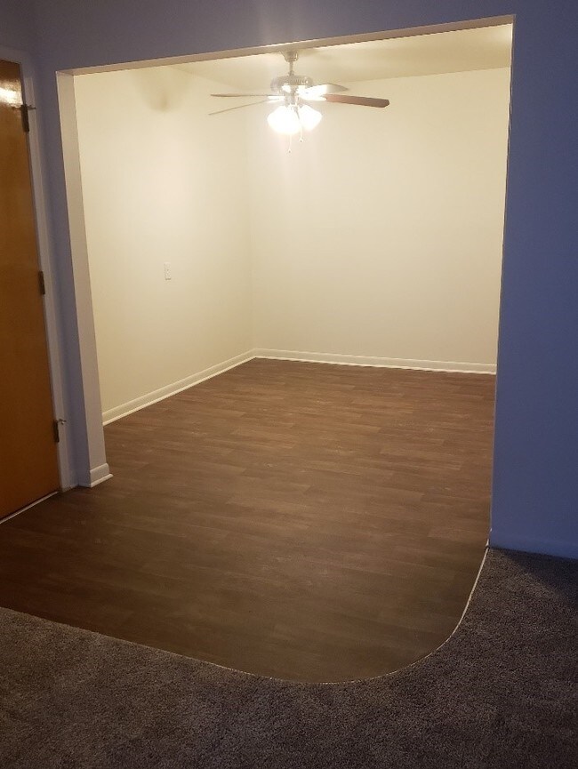 Somerset Manor East Apartments 8100 Denwood Dr Sterling Heights, MI