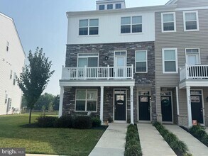 Building Photo - 4774 Franklin Cir