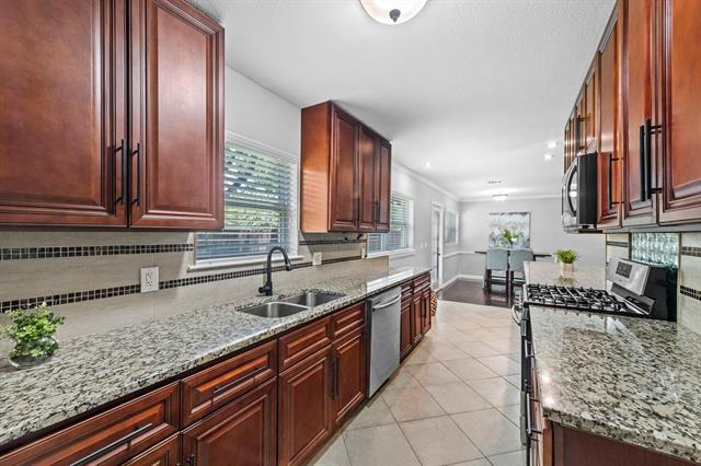 Foto del edificio - 806 Greenhaven Dr