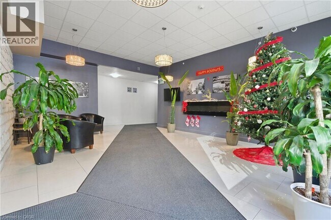 Photo du bâtiment - 149 Main St W