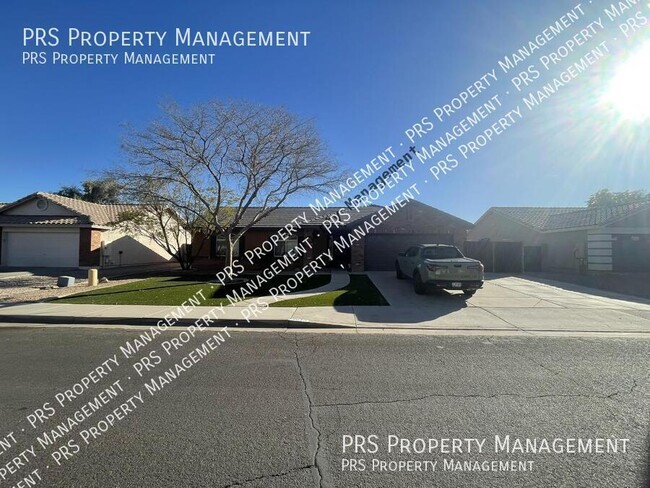 Foto del edificio - Beautiful Gilbert Home Just Listed