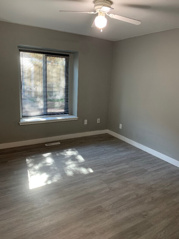 Foto del edificio - 7943 York St