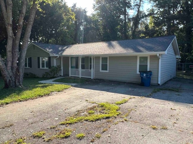 Building Photo - 420 Lockridge Ln