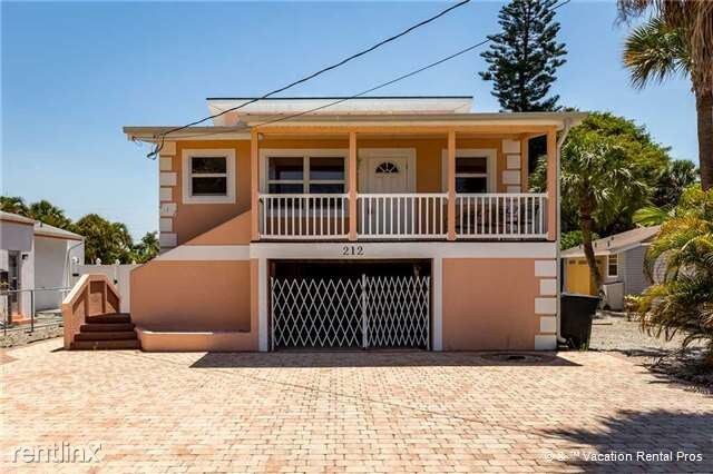 Foto del edificio - 212 Palermo Cir