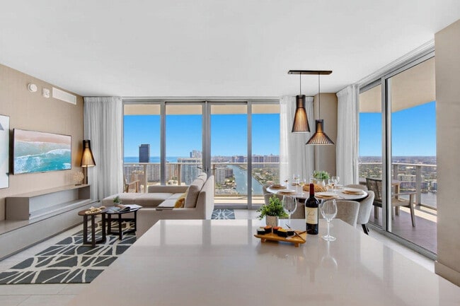 Foto del edificio - 4010 S Ocean Dr