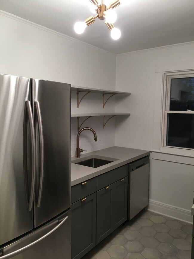 Building Photo - Modern Minimalism - 2BD Single Family Home...