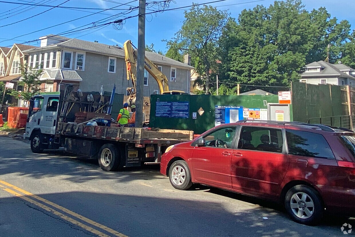 Primary Photo - 1540 Brooklyn Ave