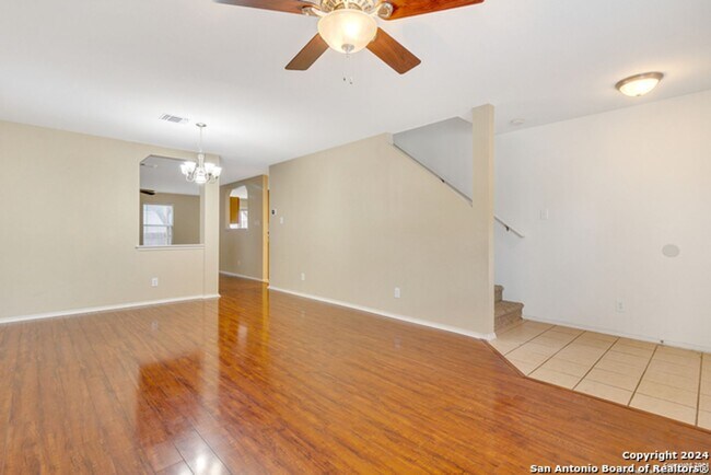 Building Photo - 3 Bedroom/2.5 Bath Cypress Hollow Subdivision