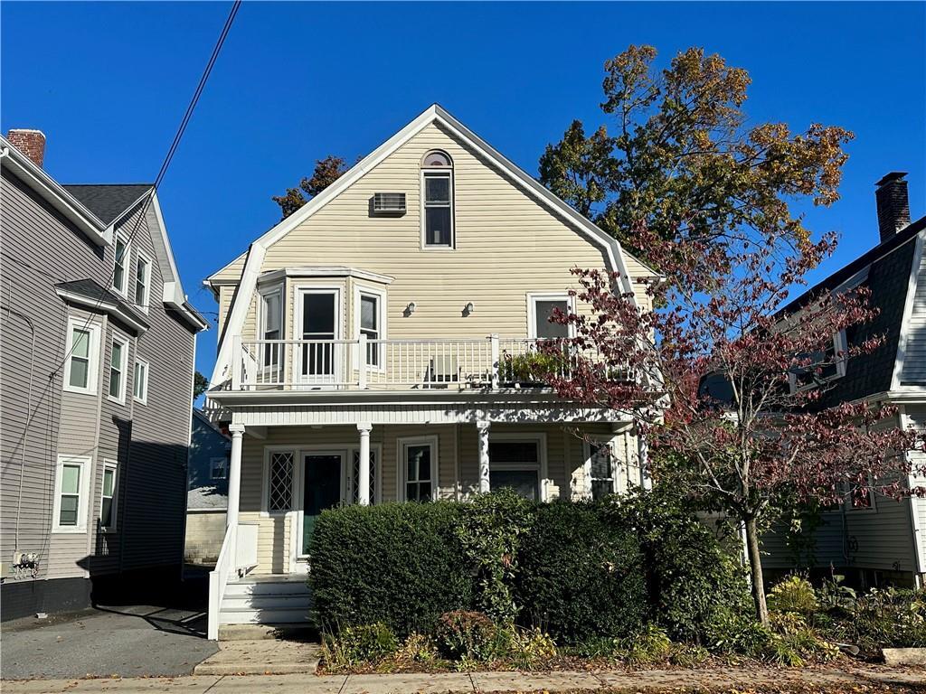 Primary Photo - 214 Rochambeau Ave