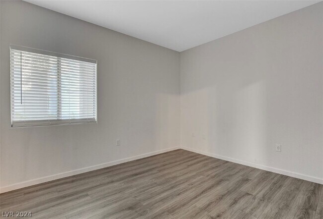 Foto del edificio - 2615 W Gary Ave