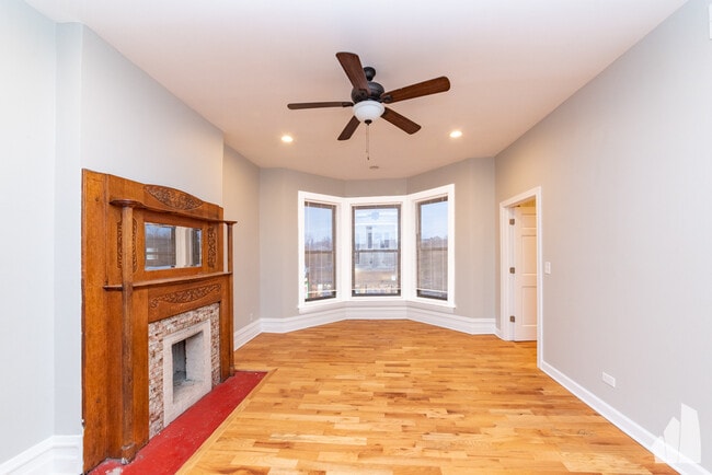 Foto del edificio - 1420 W Irving Park Rd