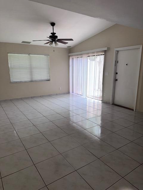 Foto del edificio - 1251 NW 123rd Ave