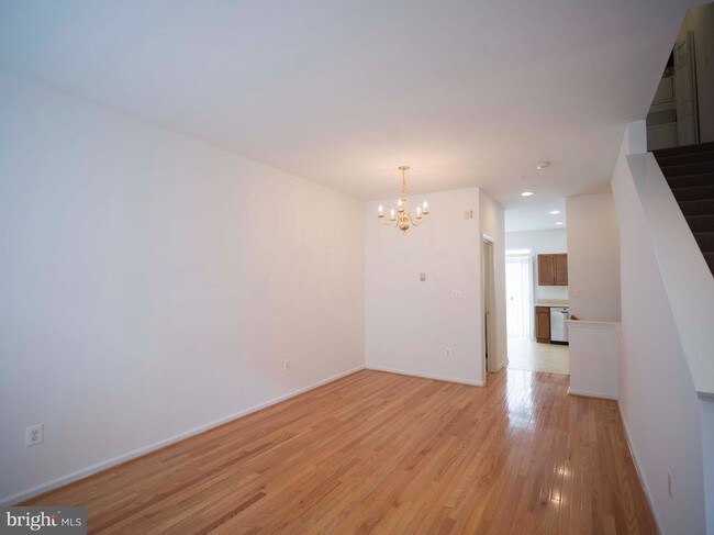 Foto del edificio - 65 Danbury St SW