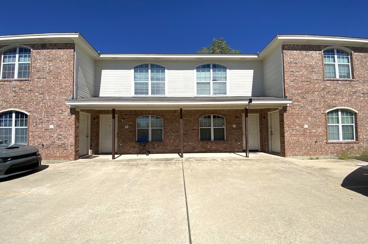 Building Photo - 5703 Allstar Ct