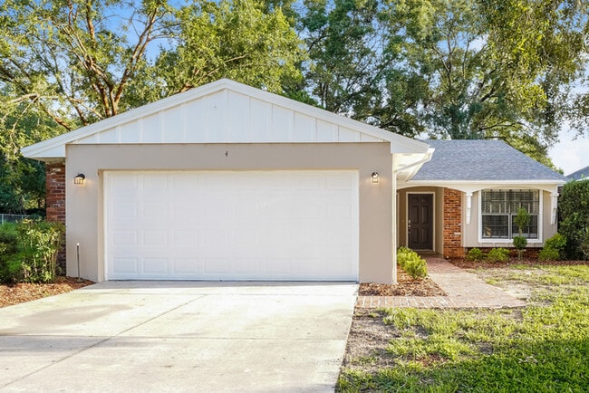 Building Photo - 4 Orange Blossom Dr