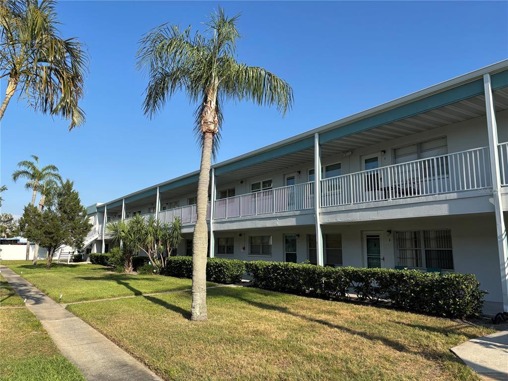 Foto principal - 5217 81st St N