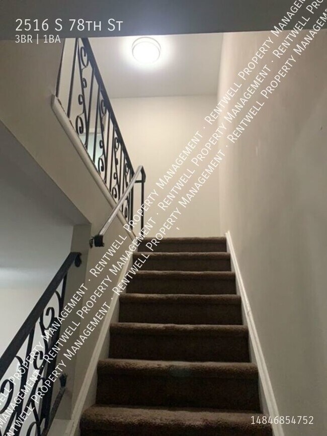 Building Photo - 3BR 1.5 BA  Home  in Eastwick area of Sout...