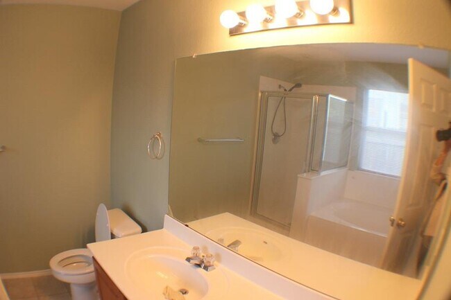 Foto del edificio - 12321 Kilmartin Ln