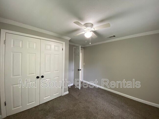 Foto del edificio - 2429 Pecan Cir