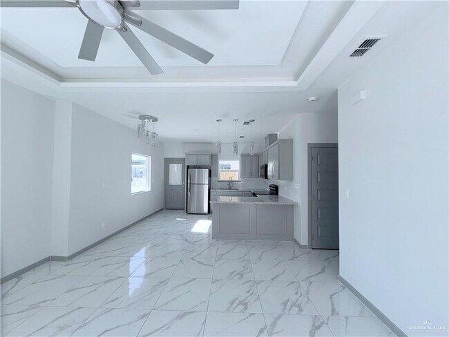 Foto del edificio - 10 West Dr