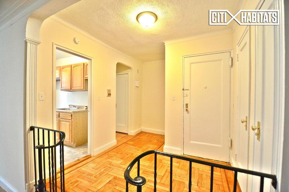 Foto del edificio - 3245 Perry Ave