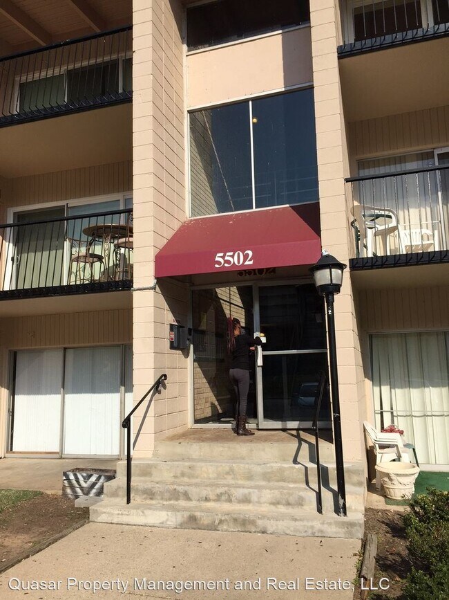 Building Photo - 2 br, 1 bath House - 5502 Karen Elaine Dr ...