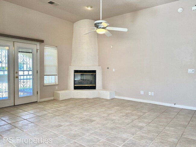 Building Photo - 3 br, 2 bath House - 1805 Nancy Lopez Blvd