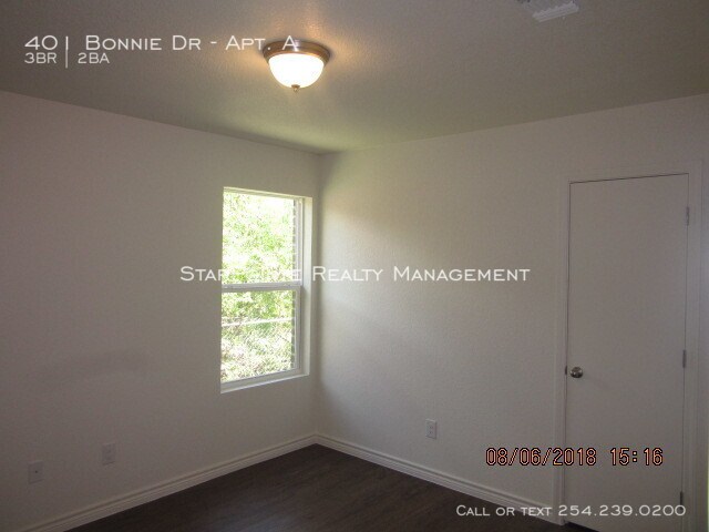 Foto del edificio - 401 Bonnie Dr. Apt. A