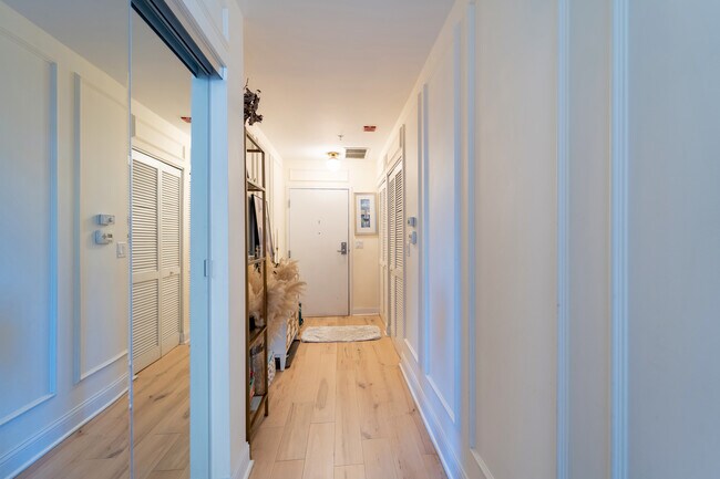 Foto del edificio - 845 N Kingsbury St