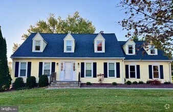 Building Photo - 20 Stone Ridge Dr