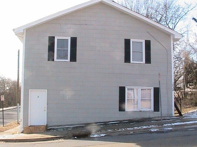 Building Photo - 1 Bedroom / 1 Bath Apartment ? Kingsport, TN