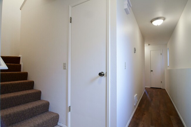 Foto del edificio - Prime Ballard Location 3 BR/2BA Home - Ava...