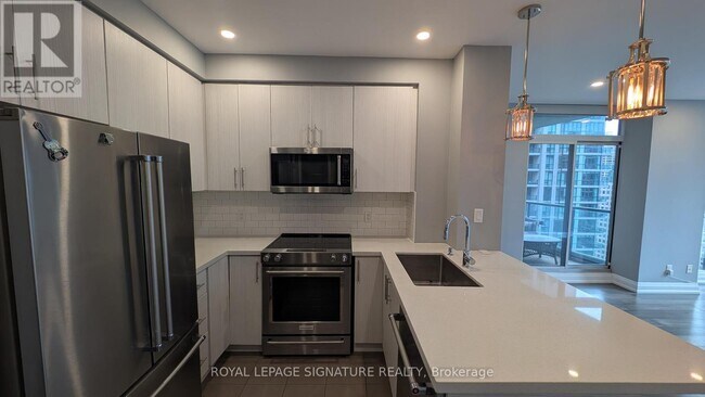 Photo du bâtiment - 16 Yonge St