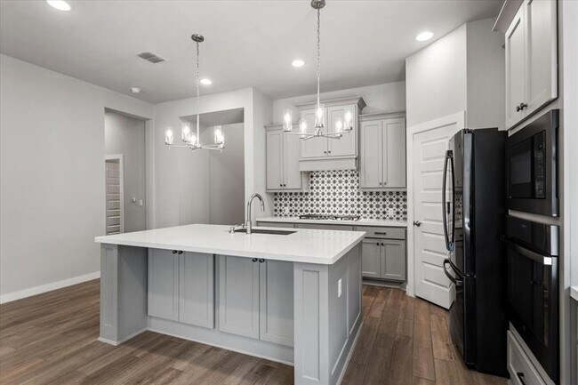 Foto del edificio - 8109 Gilwice Ln