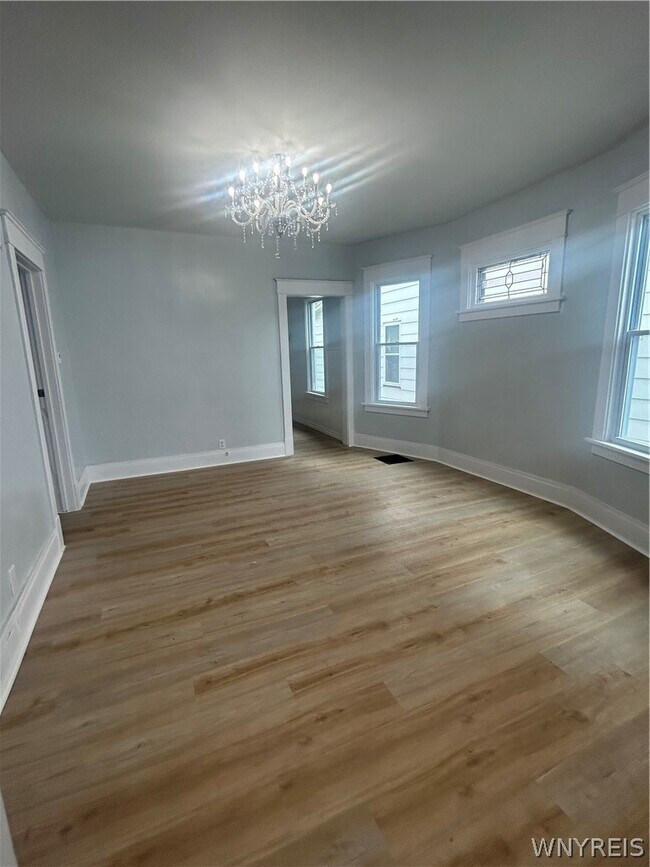 Foto del edificio - 411 Cambridge Ave