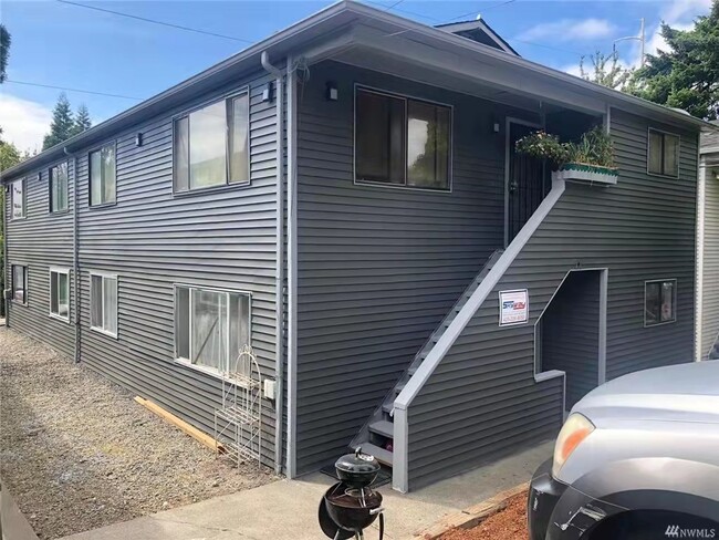 Foto del edificio - 8436 Delridge Way SW