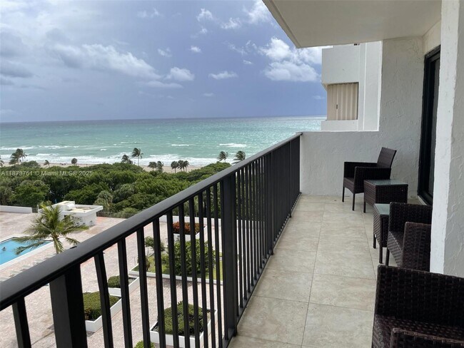 Foto del edificio - 1201 S Ocean Dr