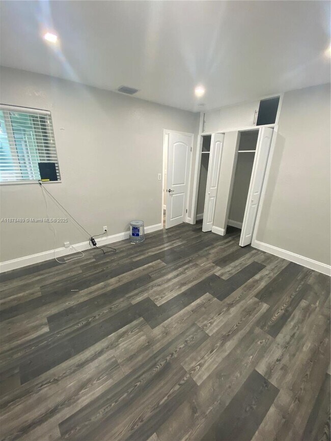 Foto del edificio - 280 SE 6th Ave