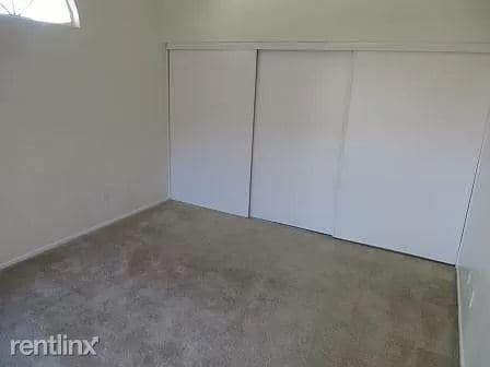 Building Photo - 3 br, 2 bath House - 2568 Bedford Ave