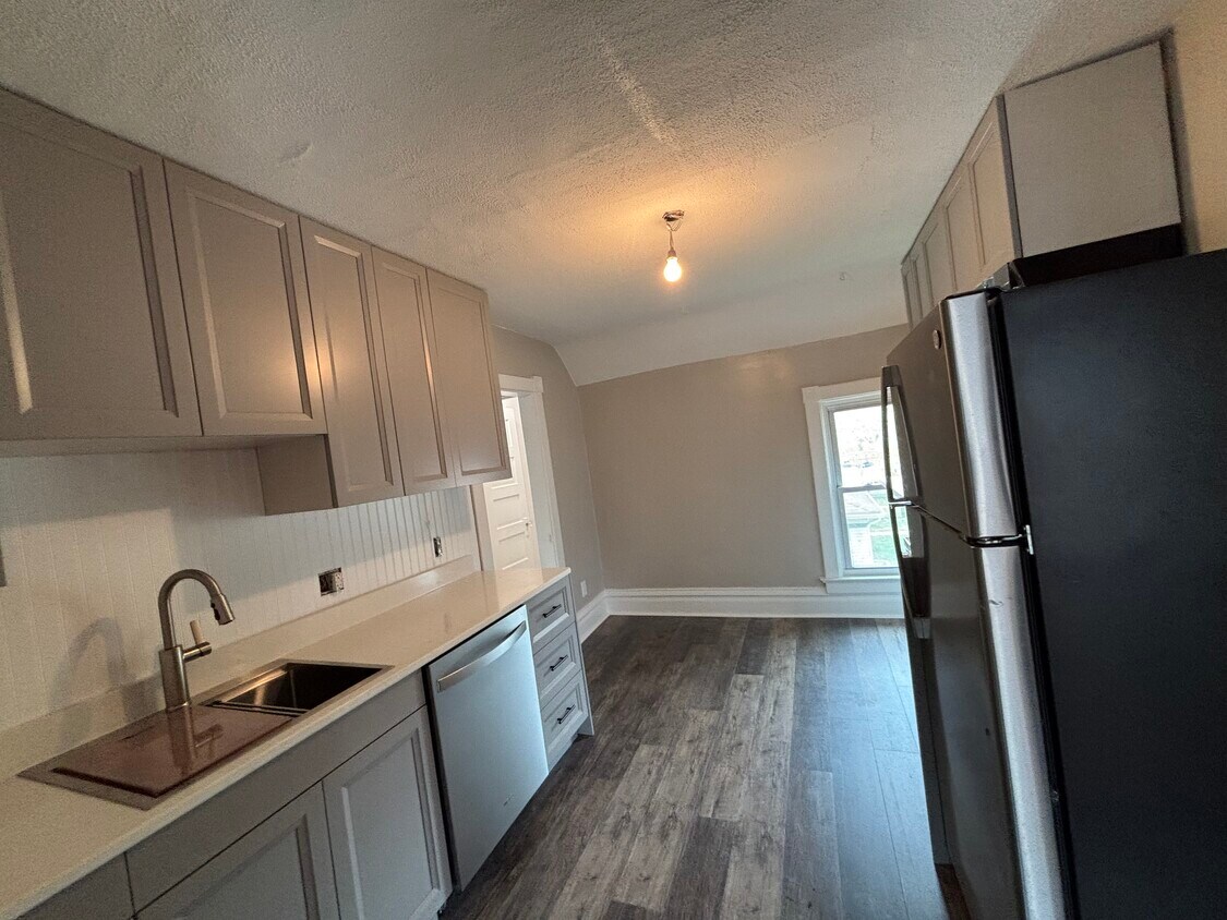 Foto principal - 708 Belgrade Ave