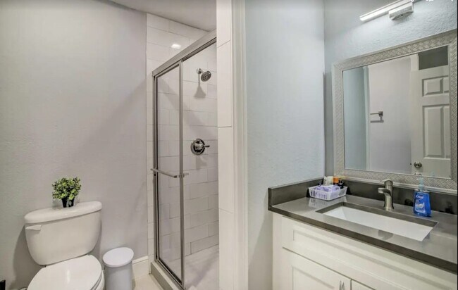 Foto del edificio - 5215 Cosby St