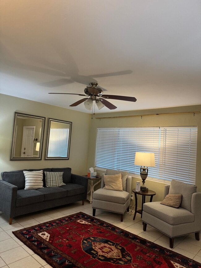 Building Photo - 3362 Cynthia Ln