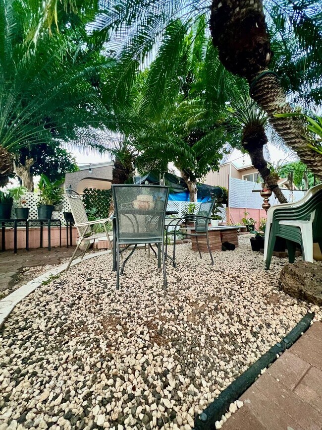 Foto del edificio - Beautiful Home-4/2/2 & Fenced Yard