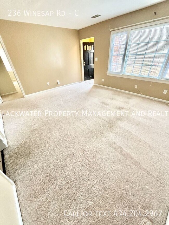 Foto del edificio - 2 Bedroom Terrace Apartment in Madison Hei...